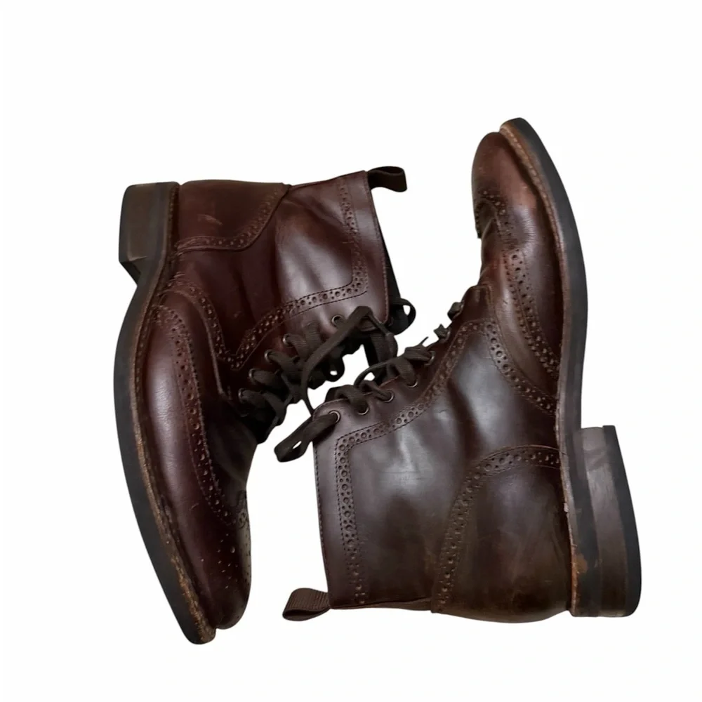Thursday Boot Company Men's Dark Brown Leather Chukka Brogue Boots, pre-owned